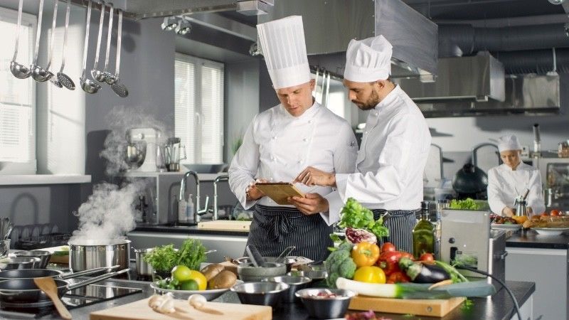 tại sao đầu bếp thường là nam